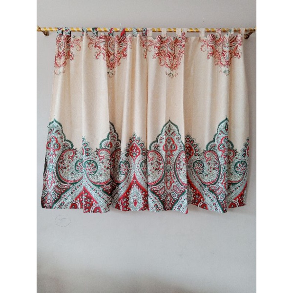 Gorden  gorden hordeng jendela pendek kamar kecil uk 120*120 motif batik