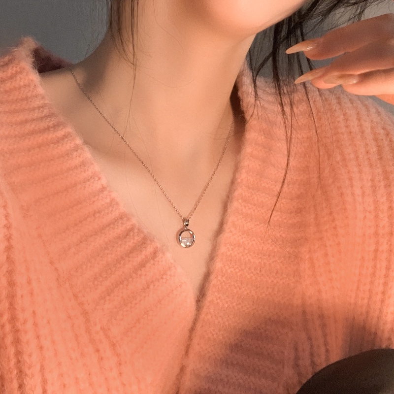 Roselife Kalung Rantai Liontin Bulat Warna Silver Untuk Wanita