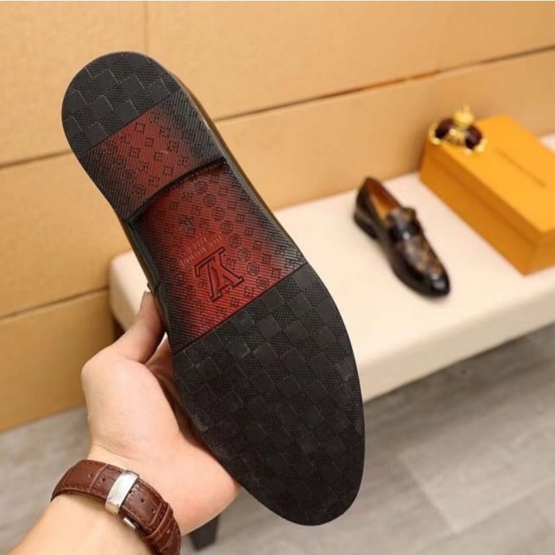 sepatu formal lou is vuitton pantofel pria lv resmi kulit asli mirror quality