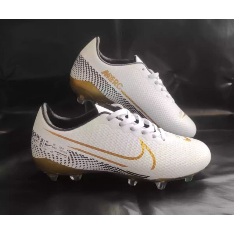 NEW IN!! BEST SELLER SEPATU BOLA NIKE MERCURIAL