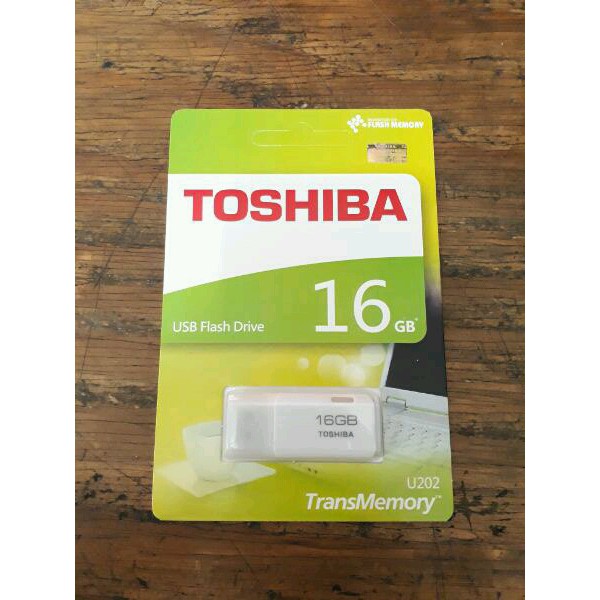 FLASHDISK TOSHIBA HAYABUSHA 16GB ORIGINAL