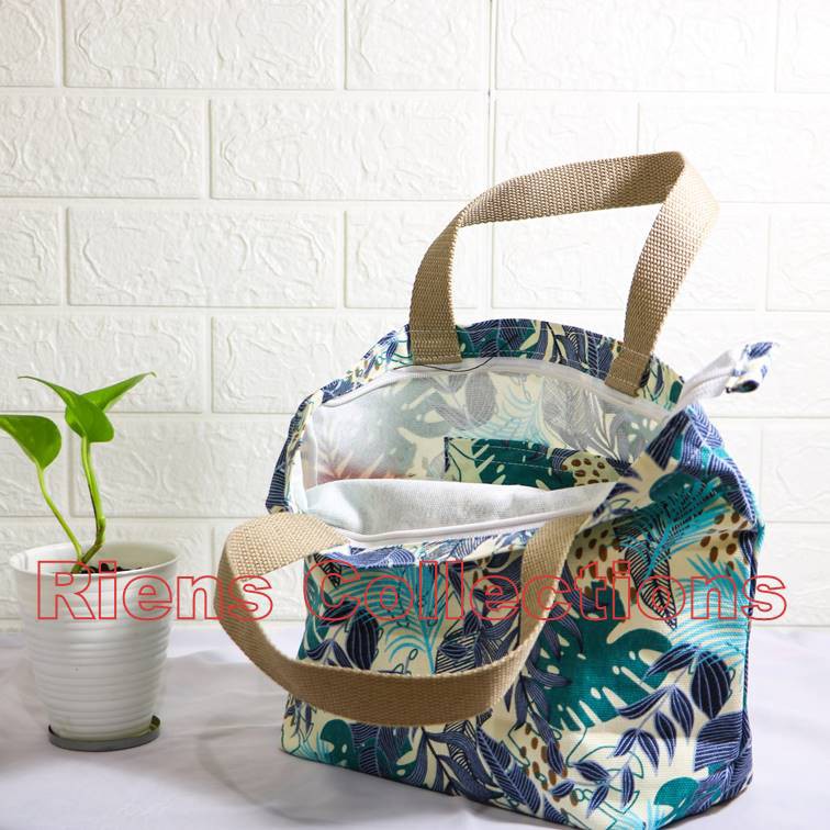 RIENS COLLECTIONS. HANDBAG BESAR BAHAN KANVAS MOTIF FLORAL BIRU