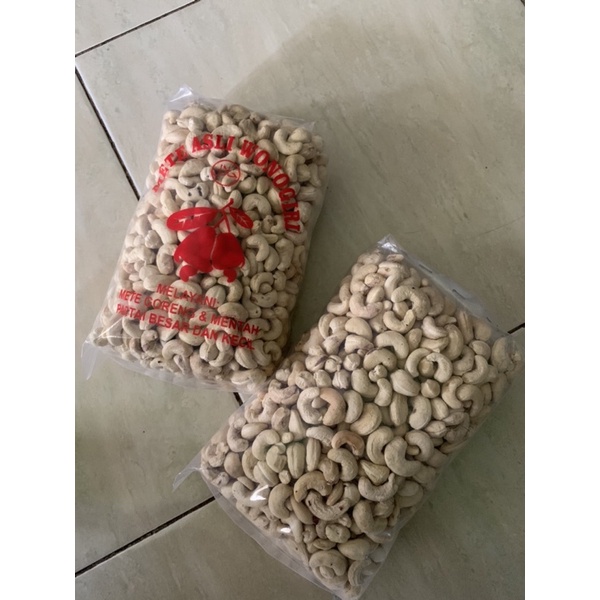 

Kacang Mete Mentah asli Wonogiri