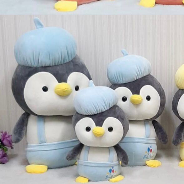 Boneka Pinguin Topi Baret Animal Safari