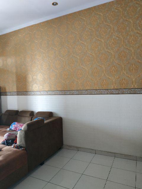 Wallpaper Dinding Bunga Rose Ulir Gold Klasik Mewah