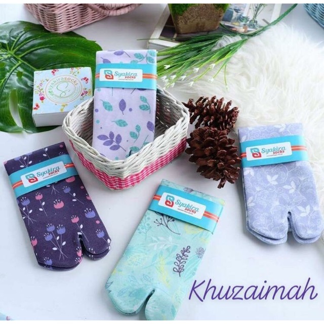 Kaos kaki artis