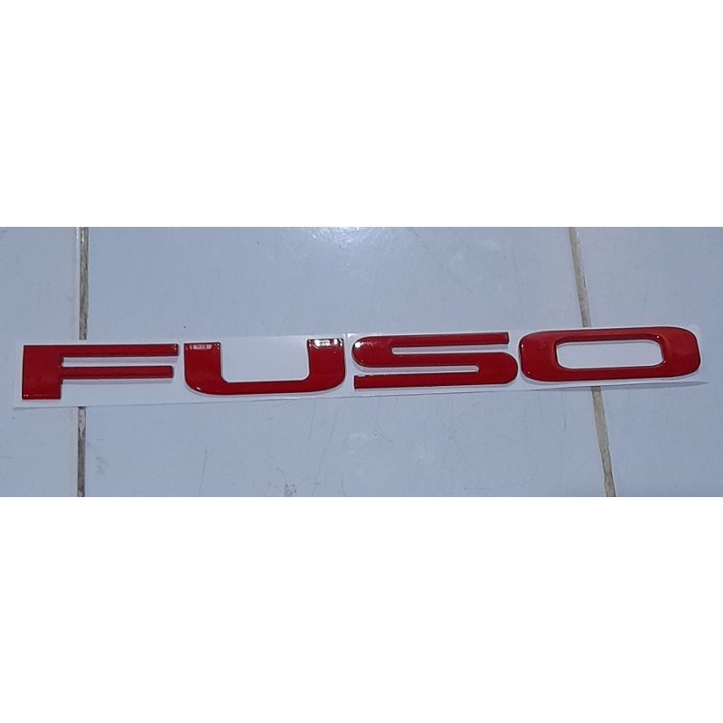Emblem Logo Tulisan Fuso variasi warna merah