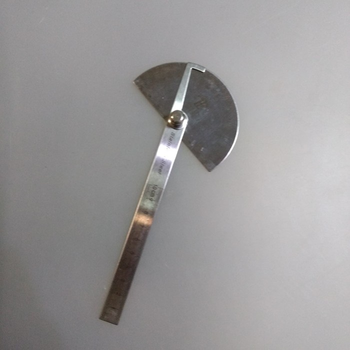 

Dijual Protactor Penggaris Busur Derajat Stainless 10 Cm 180 Derajat Bergaransi