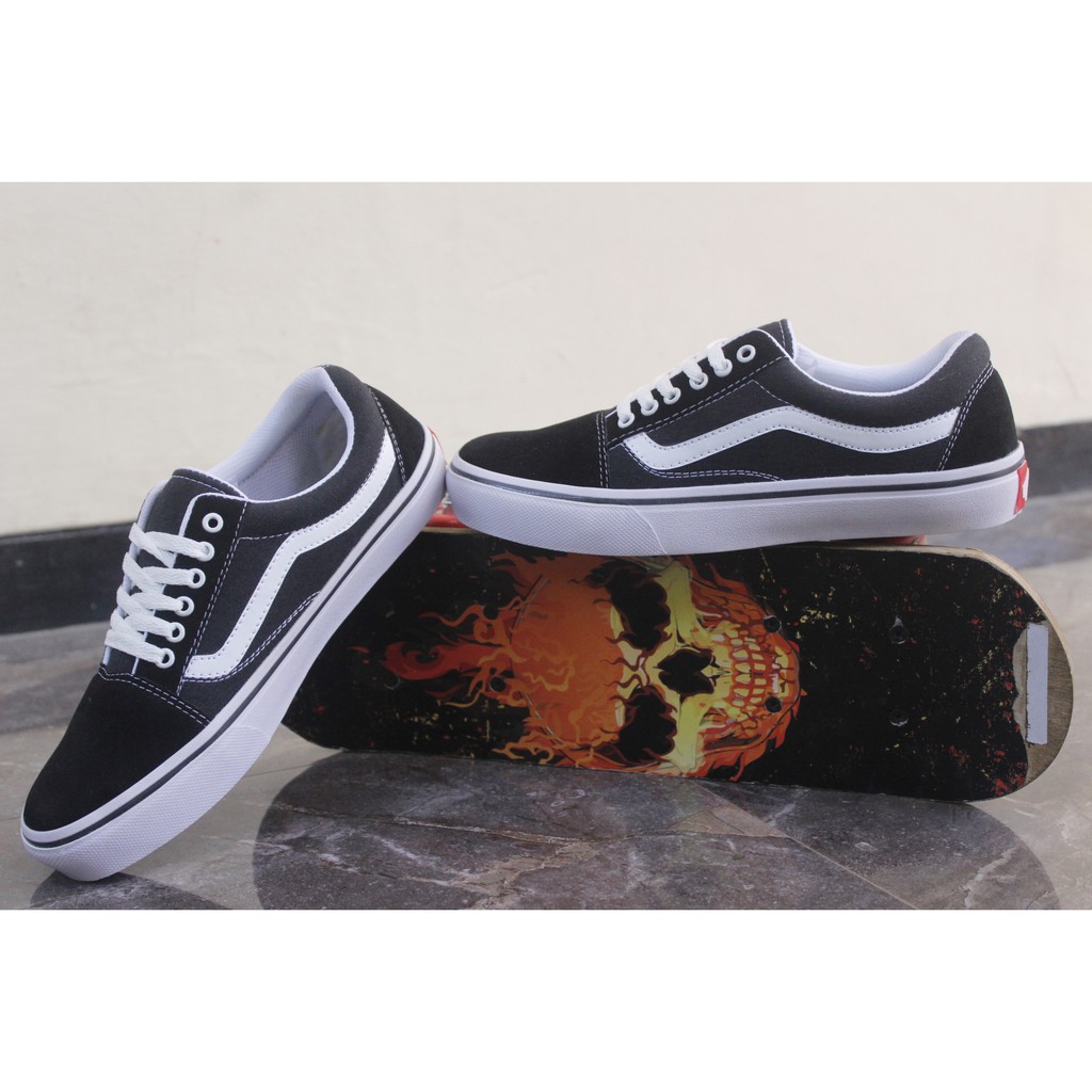 VANS OLDSKOOL CLASSICS BLACK WHITE , KUALITAS TERBAIK , SEPATU PRIA , SEPATU SEKOLAH , BONUS BANYAK