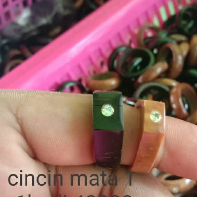 Cincin mata 1