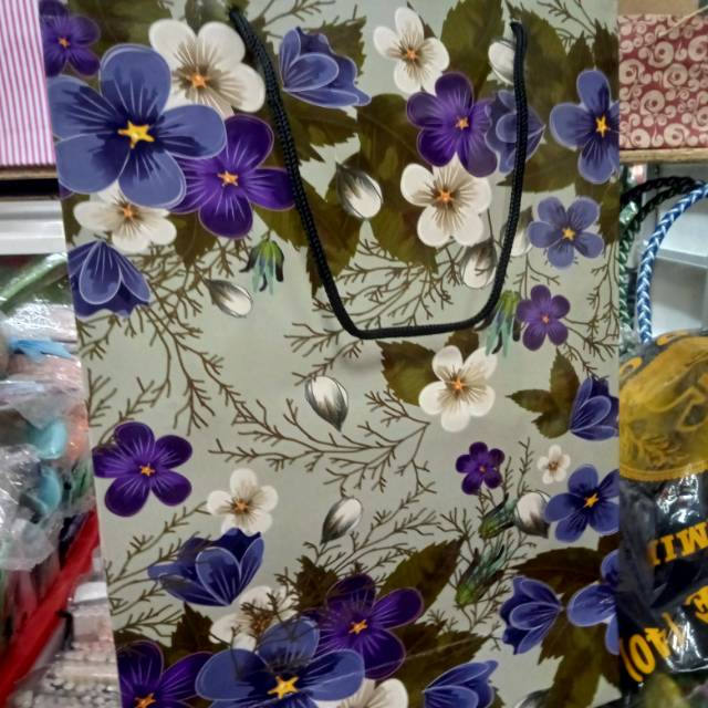 

Paper bag polio bunga bahan dupex isi 12 pcs terlaris dan termurah
