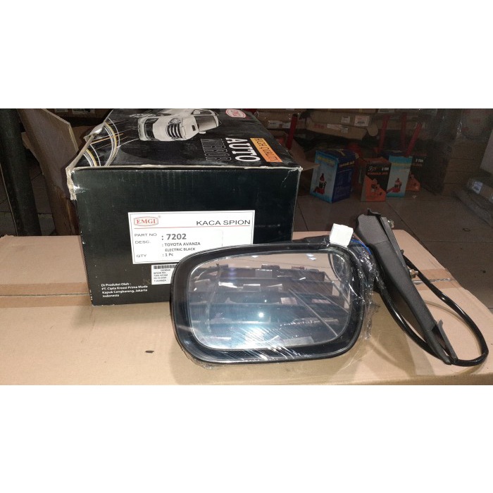 SPION KANAN AVANZA EMGI