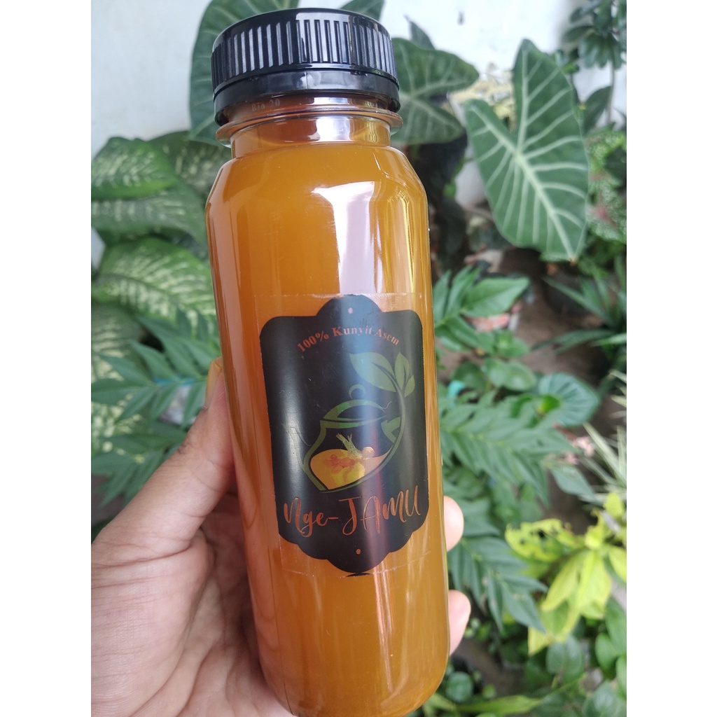 

Jamu Kunyit Asem Sreh Olahan Herbal tradisional Kaya Manfaat kemasan 250ml