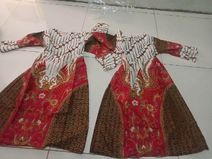 Batik Couple Keluarga Sania Ruffle Ori Ndoro Jowi Dnt Motif Seno Abang Putih