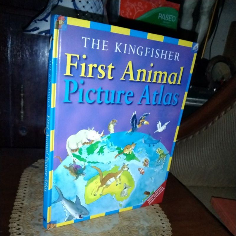 THE KINGFISHER FIRST ANIMAL PICTURE ATLAS