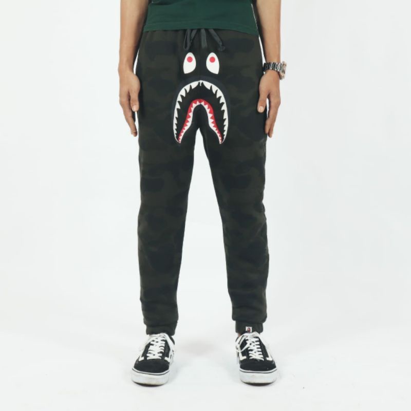 JOGGER PANTS BAPE SHARK CAMO  FULLPRINT AUTHENTIC FULLTAG &amp; LEBEL