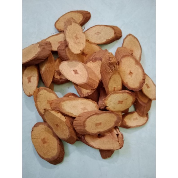 

KAYU BAJAKAH TAMPALA MERAH TUNGGAL