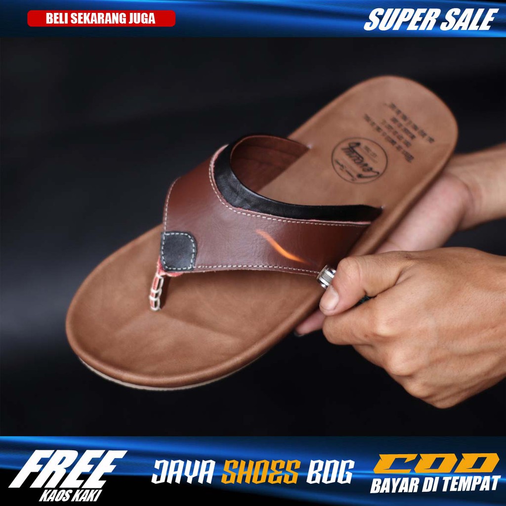 LIGHT|Sandal Kasual Kulit Pria Kekinian Fashion Trendy Jepit Cowok Original Anti Slip