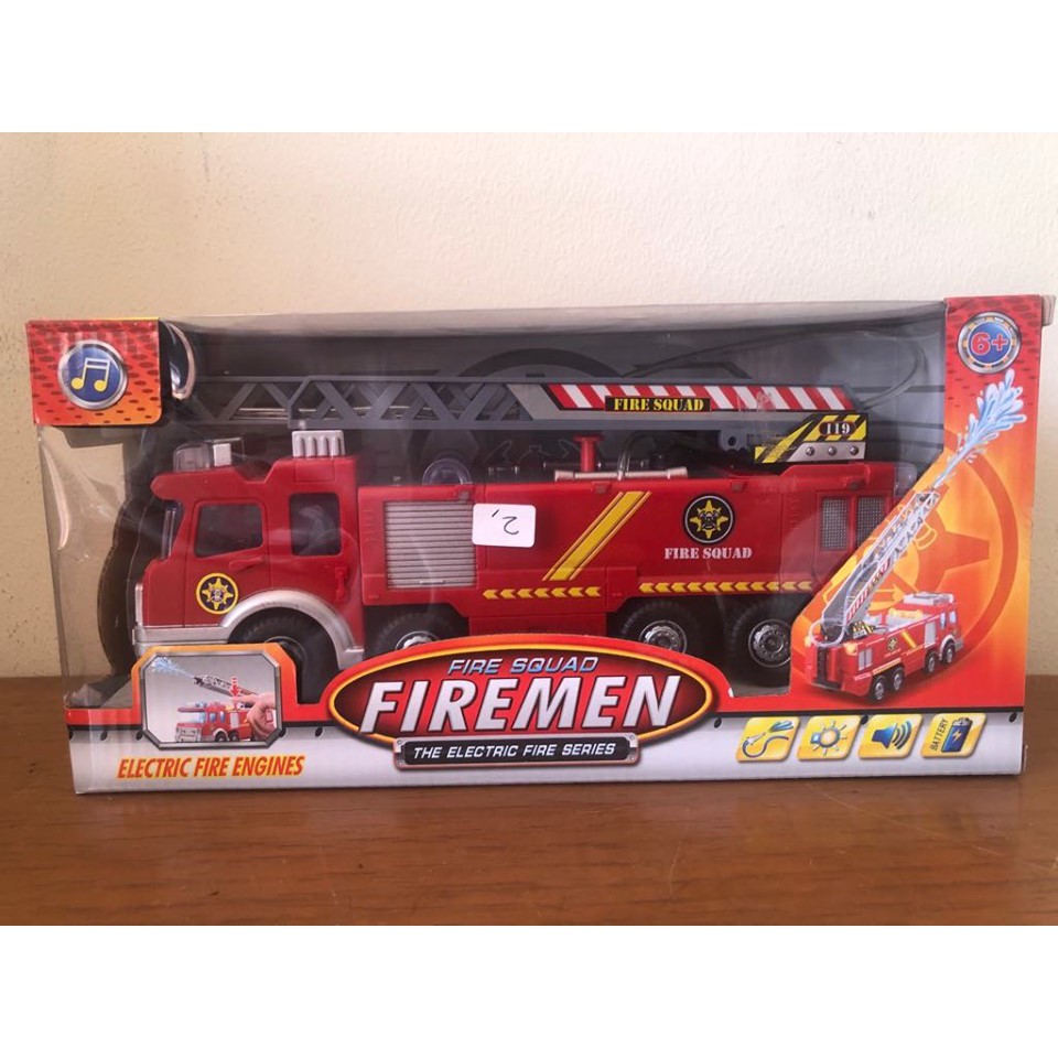 Mainan mobil pemadam kebakaran / Fire squad/ Firemen Squad Car 3+