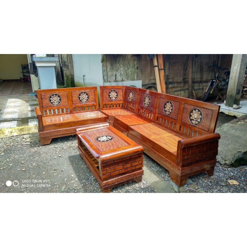 KURSI SUDUT PIRAMID GELUNG/KURSI SUDUT JATI/KURSI TERMURAH