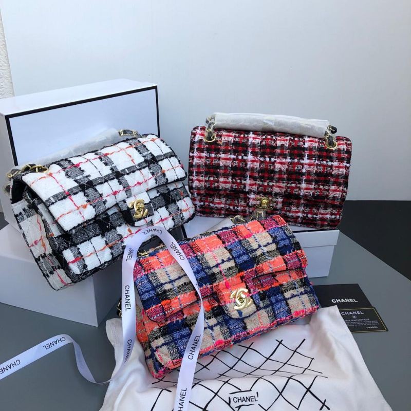 CHANEL MAXI KANVAS GHW FREE BOX