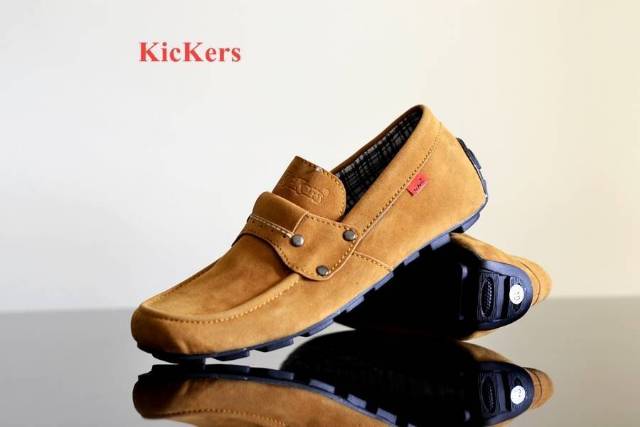 KICKERS SLIP ON | Sepatu Pria Kasual Formal Slip On Suede