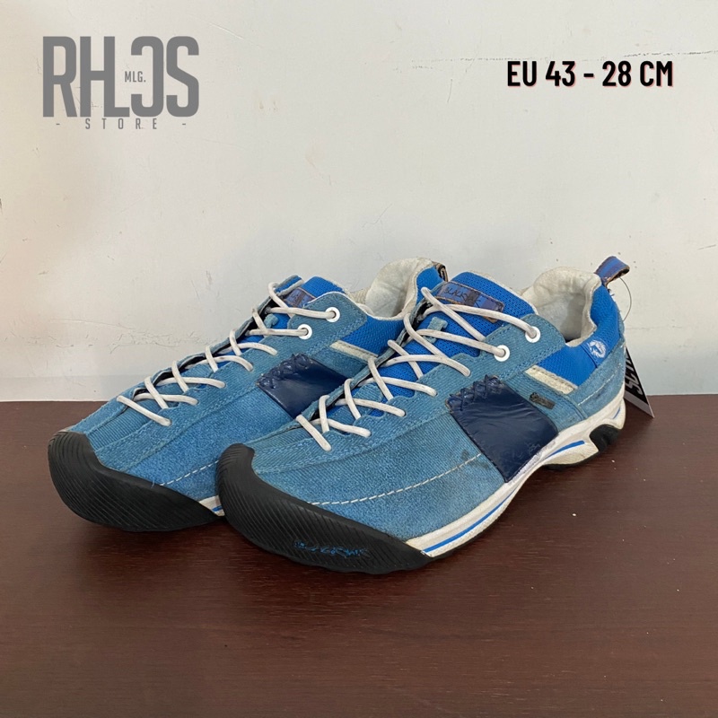 Sepatu Outdoor Black Yak Second