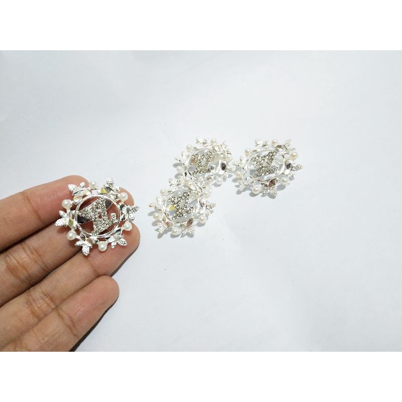 RB12 Bros Elvi Kupu Mutiara Permata Bunga Gold / Silver 2cm