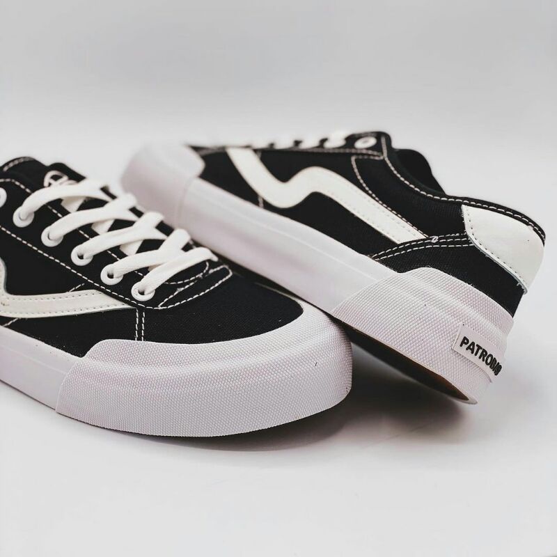Patrobas Ivan Black White Low