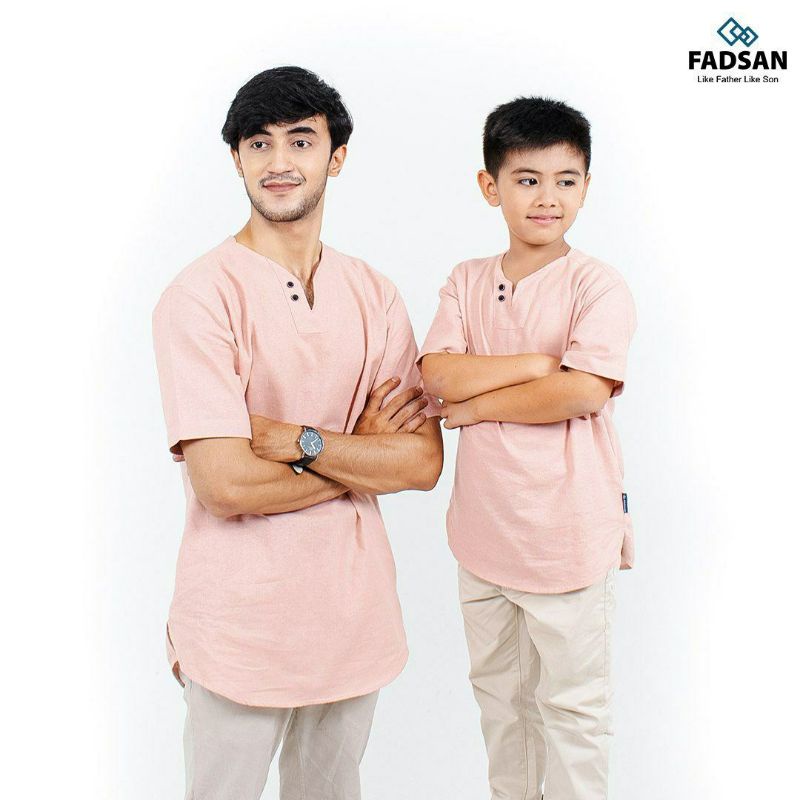 KOKO COUPLE AYAH DAN ANAK COUPLE LENGAN PENDEK KEKINIAN WARNA DUSTY PINK BAJU MUSLIM