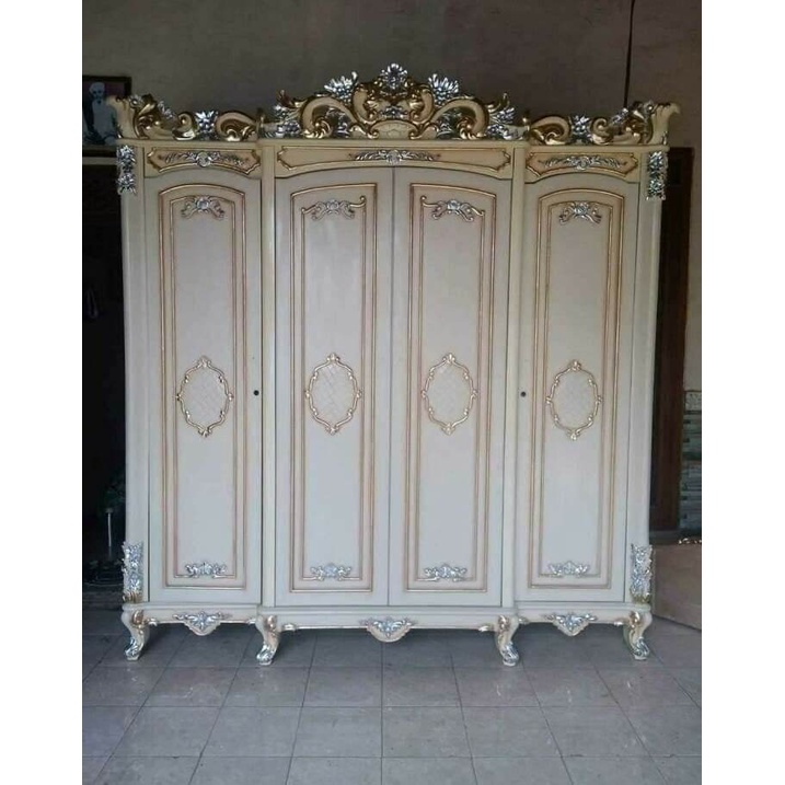Lemari Pakaian 4 Pintu Kayu Jati Cat Putih Duco Kombinasi Emas