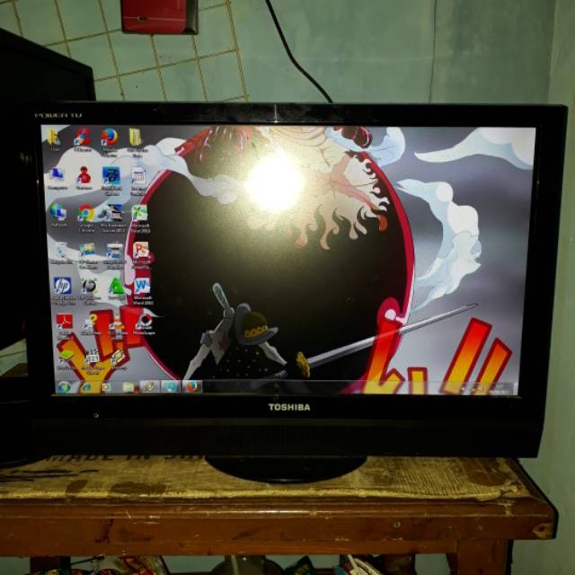 LCD TV Monitor Toshiba 19inch wide 19HV10e