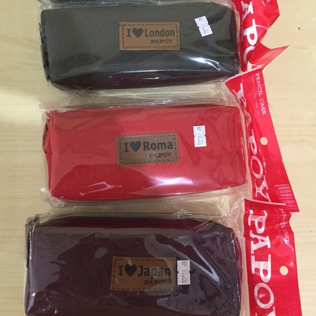 

Tempat pensil Cwo