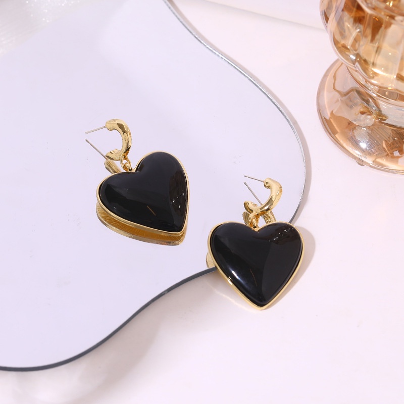 Gaya Korea 925 perak Mori gaya hitam CINTA jantung stud anting-anting canggih Dongdaemun anting-anti