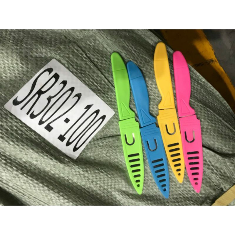 Souvenir pisau dapur