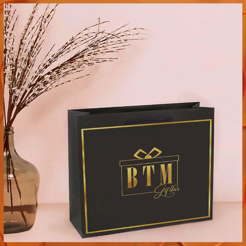 

BTM paper bag godybag jumbo besar hitam elegant ( 35 x 30 x 12 ) kado dewasa bayi gift box bajutasmurahku