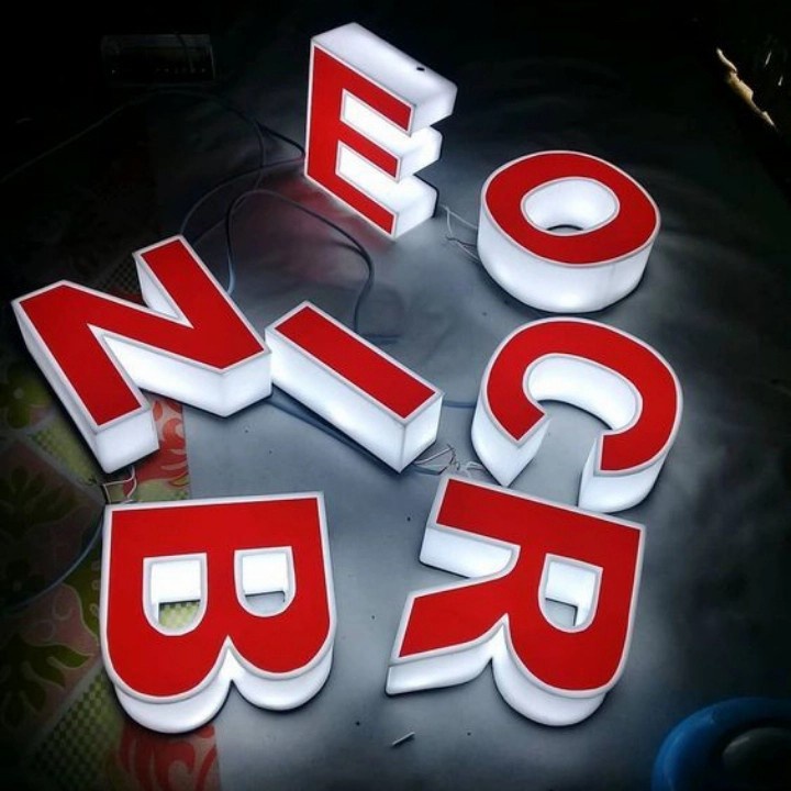 Huruf Timbul Acrylic / Akrilik Huruf Timbul LED Bebas Request