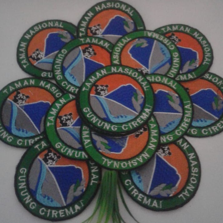 Dejavu Emblem Bordir Pendaki Gunung Ciremai