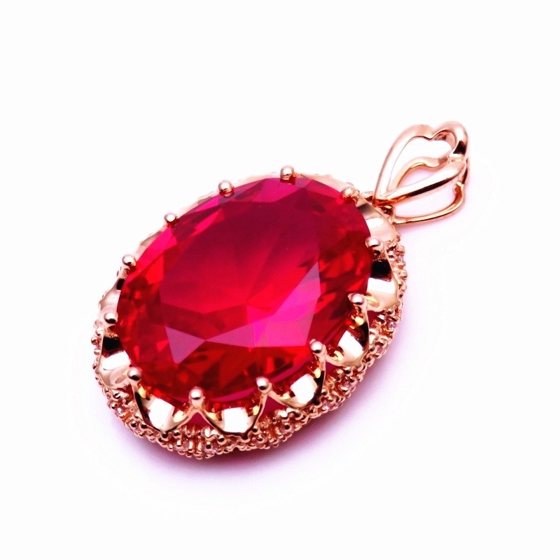 [Ready Stock]Fashion Hollowed-out Lace Inlaid Colored Gemstone Pendant 18K Rose Gold Plated Necklace