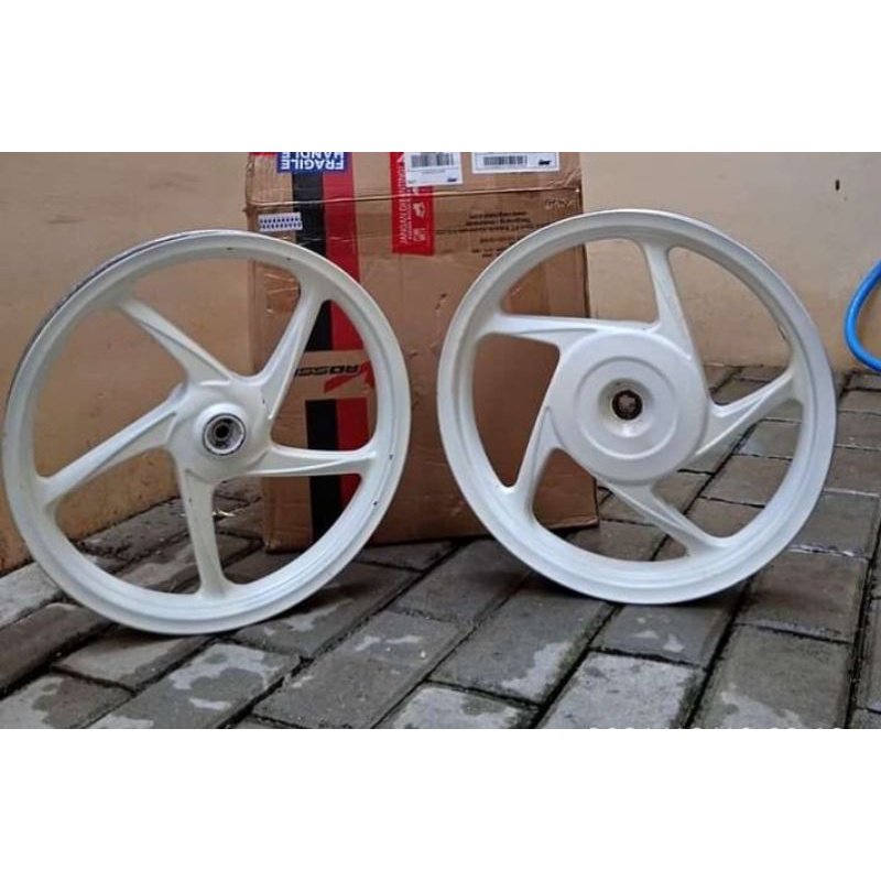 Velg honda beat fi/vario/scoopy second original (PUTIH)