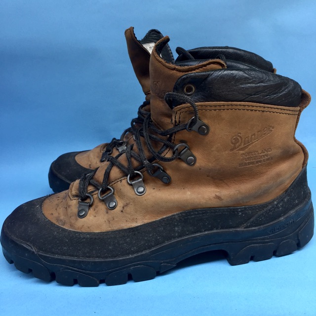 Sepatu boots Danner