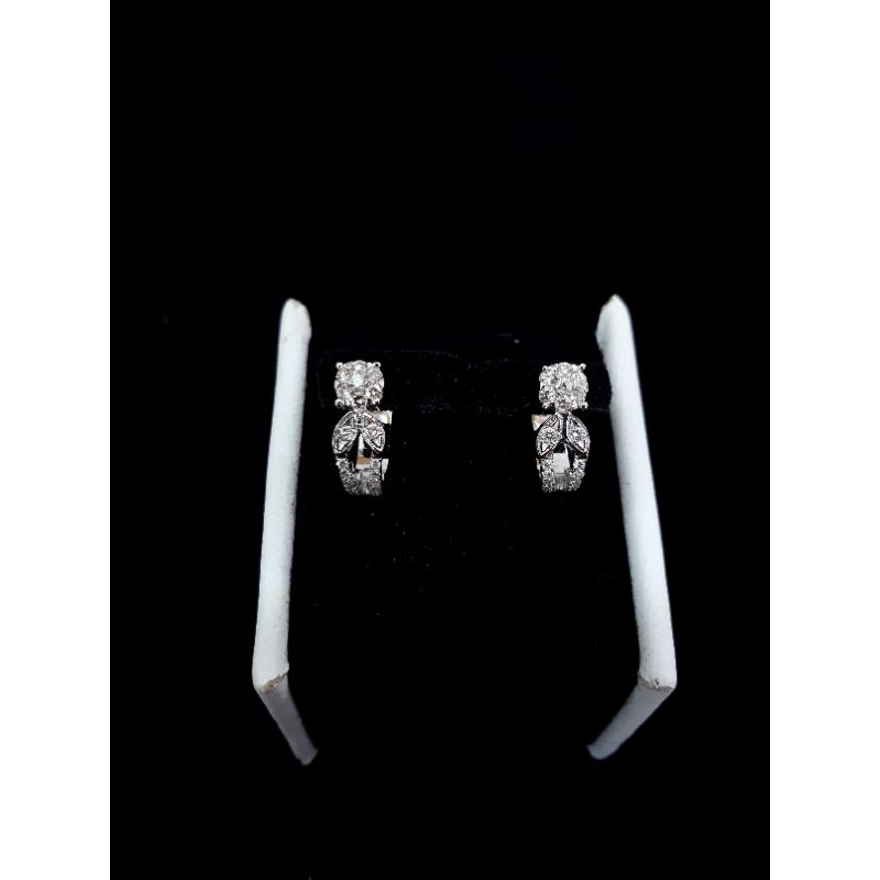 giwang jepit model terbaruh berlian dan emas putih