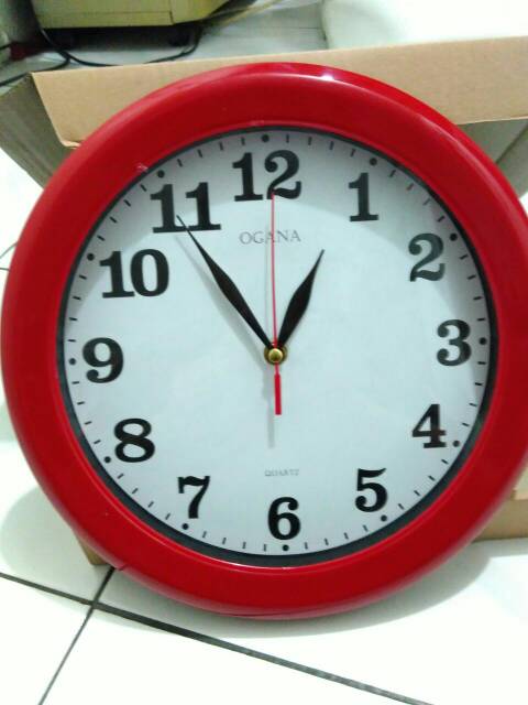 Jam Dinding Merk OGANA Polos Diameter 30Cm