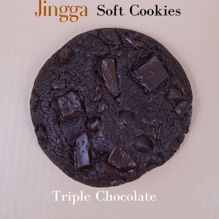 

HOT Triple Chocolate Cookies / soft cookies chocolate /soft baked cookies