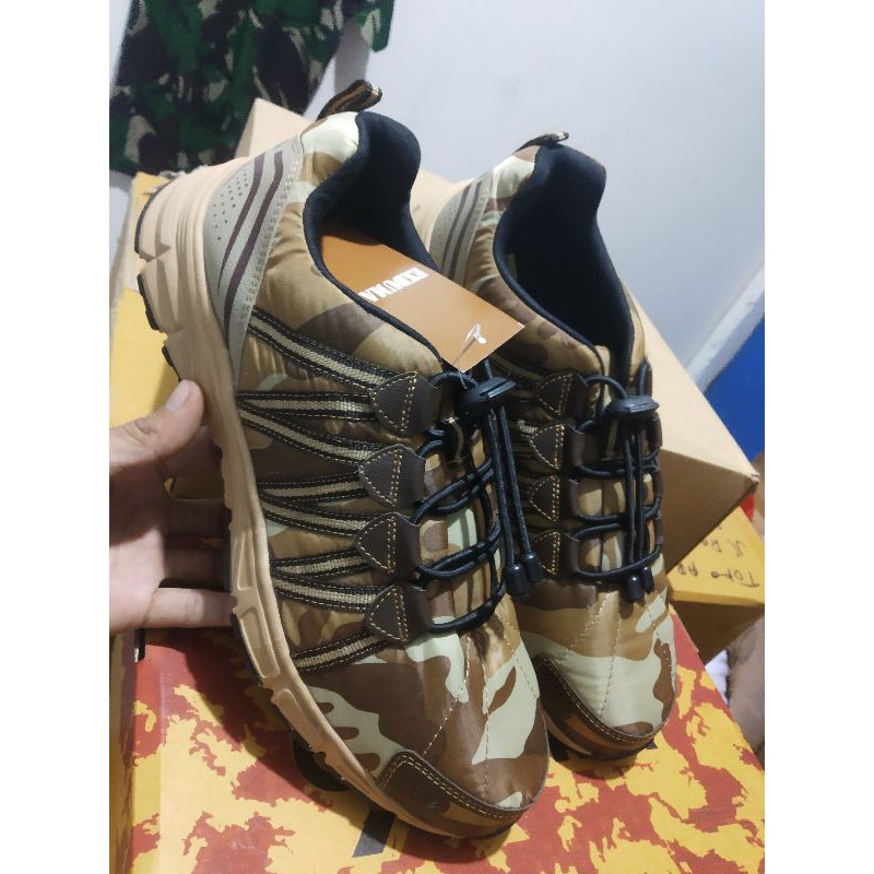 SEPATU olahraga loreng Gurun/Libanon waterproof terbaru