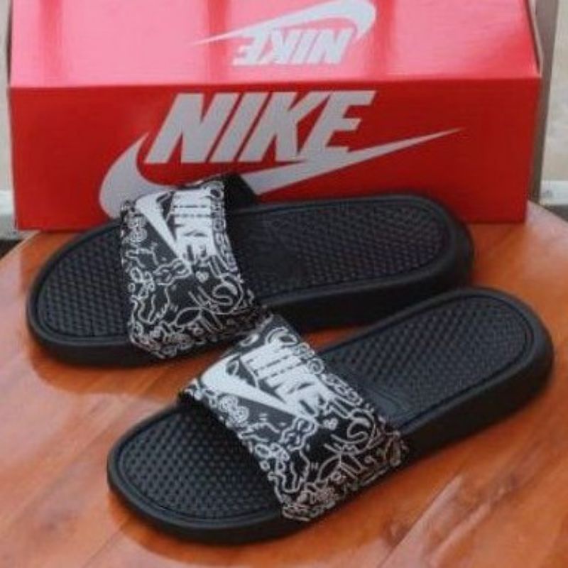 Sandal Selop Casual Pria Nike Benassi Black Slide Logo Nike Original