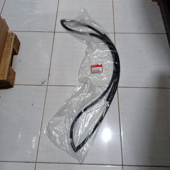 Karet Kaca Depan / Kaca Besar JAZZ GE8 2008-2013 .