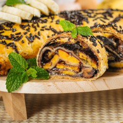 

Malang Strudel Choco Banana Puff Pastry Gurih