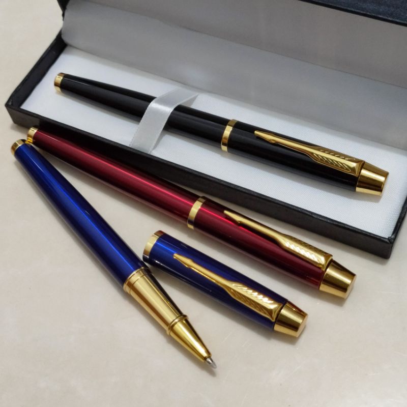 

RollerBall {HS-R33 Klip Gold} Model Parker | FREE BOX & NAMA | Pulpen Tinta Cair Gel | Pen Souvenir Gift Kado | Pen Promosi | Pen Metal