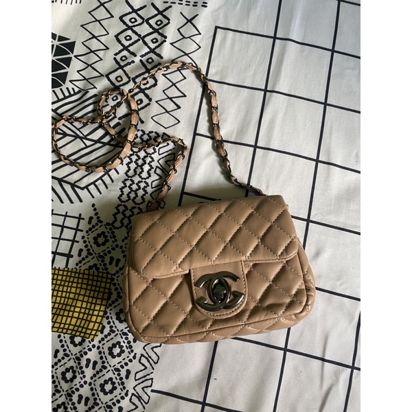 PRELOVED SLING BAG WANITA